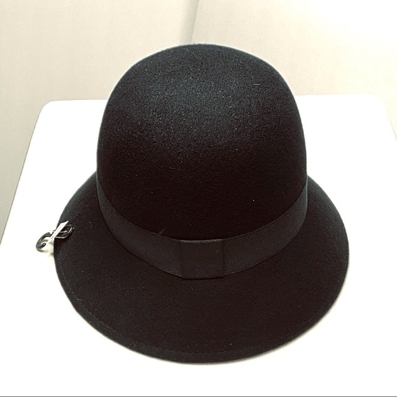 Accessories - Never worn women’s hat